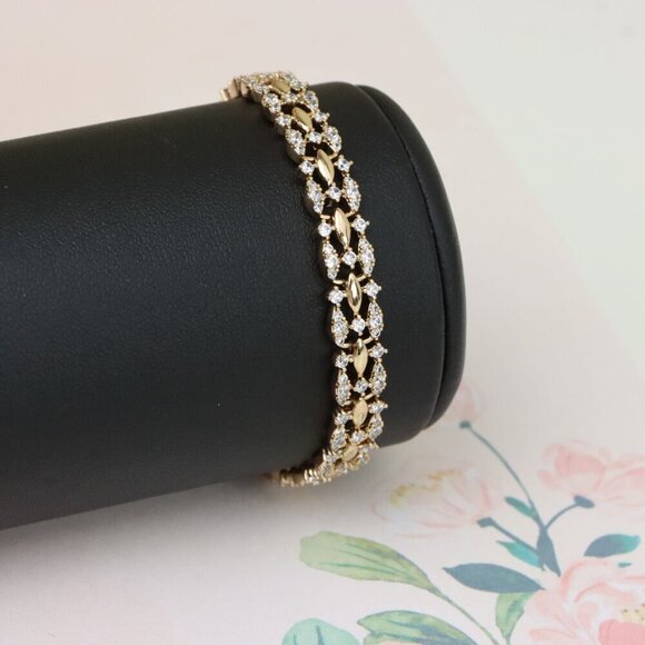 "Elegant Rose Gold Link Bracelet with Sparkling Marquise Crystals, XPBL0929 - Picture 9 of 13